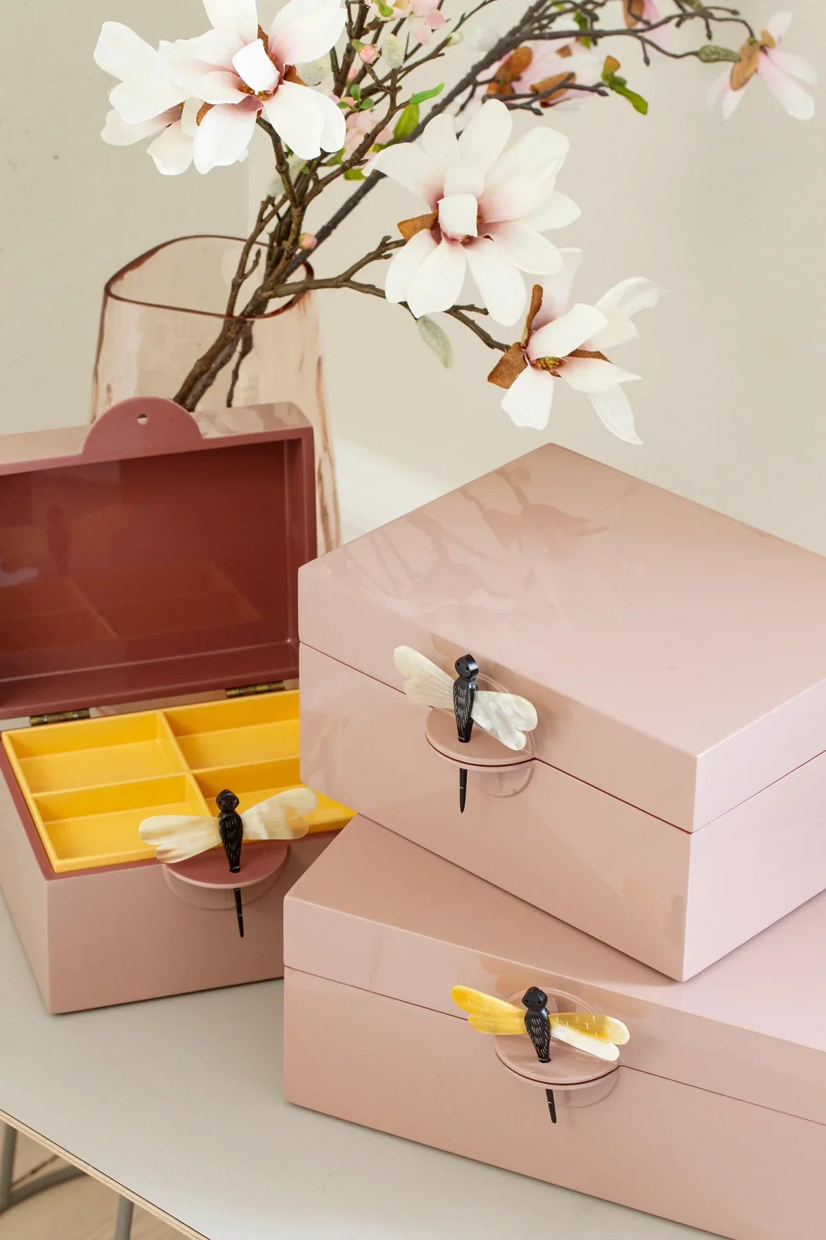 Smykkeskrin, æsker og kurv